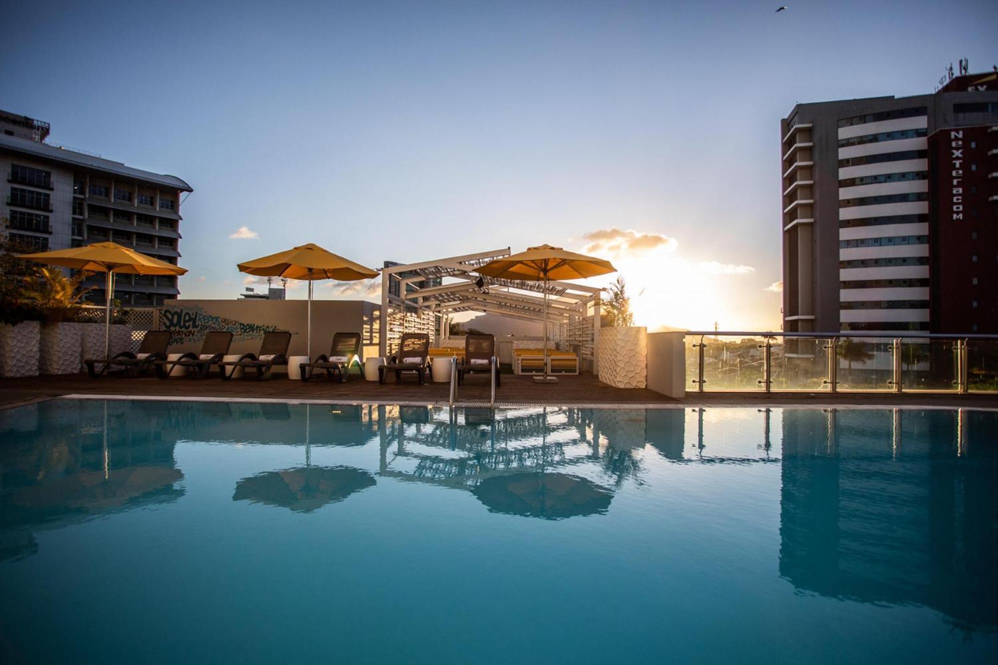 Hennessy Park Hotel Quatre Bornes Exterior foto