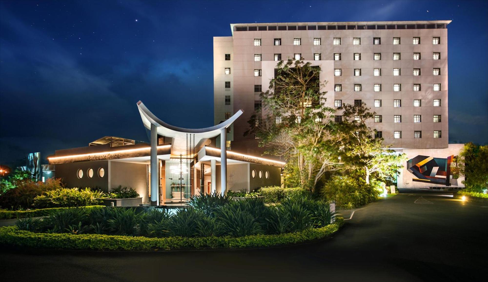 Hennessy Park Hotel Quatre Bornes Exterior foto